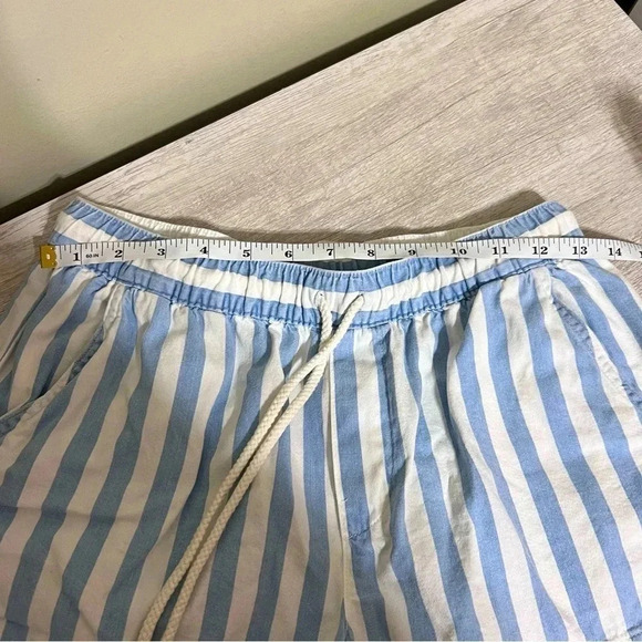 Aerie Chambray Stripe Shorts Size XS - Picture 8 of 8